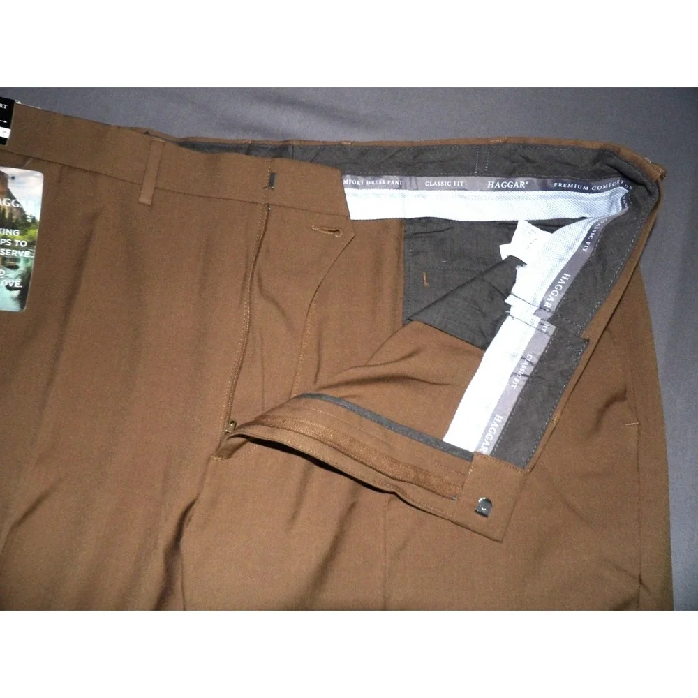 NEW! HAGGAR Classic Fit Brown Premium Comfort Dress Pants Men's 42 X 29 NWT!